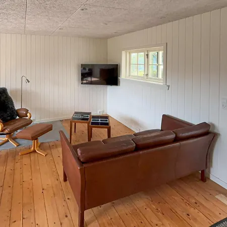 3 Bedroom In Holiday home *